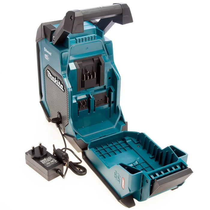 Makita MR007GZ CXT/LXT /XGT Bluetooth DAB/DAB+ Job Site Radio (Body Only)